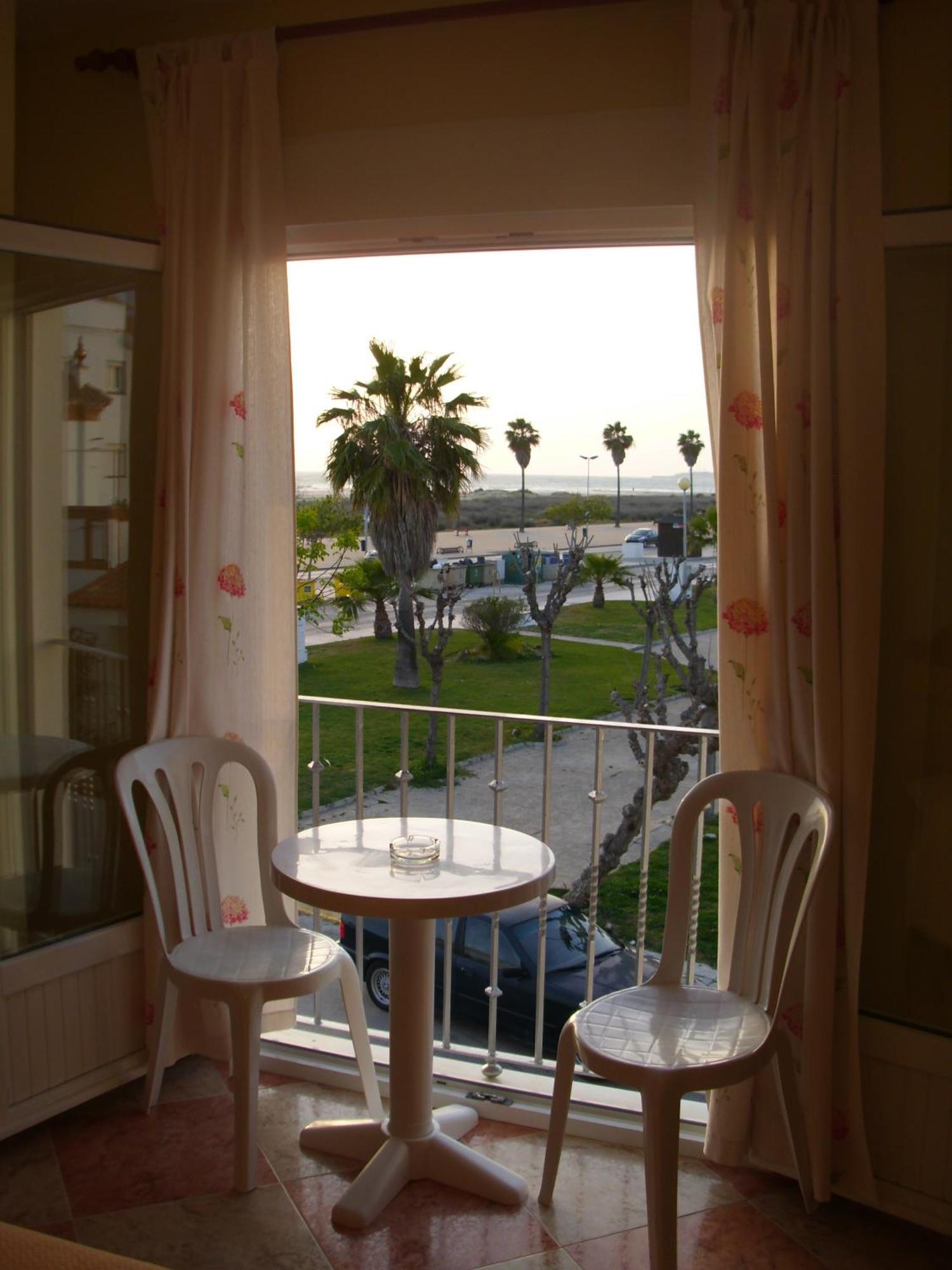 Guest house Sonrisa Del Mar *
